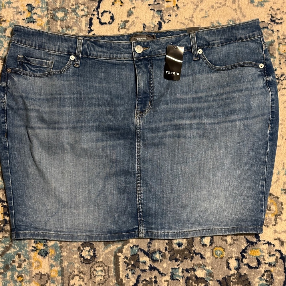 Torrid Vintage Blue Stretch Denim Mini Skirt | size 22 | 2X/3X